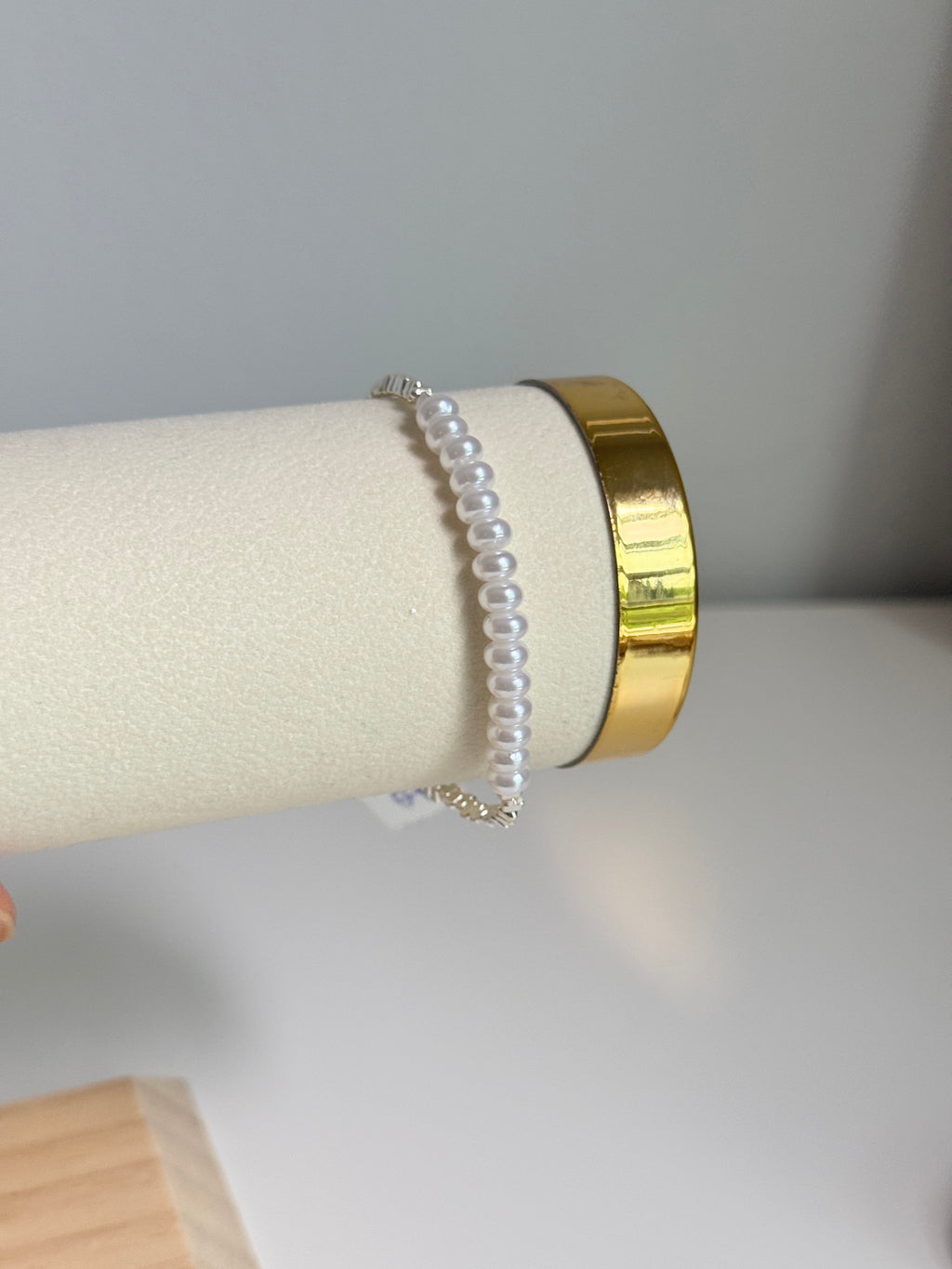 Luna Pearl Bracelet
