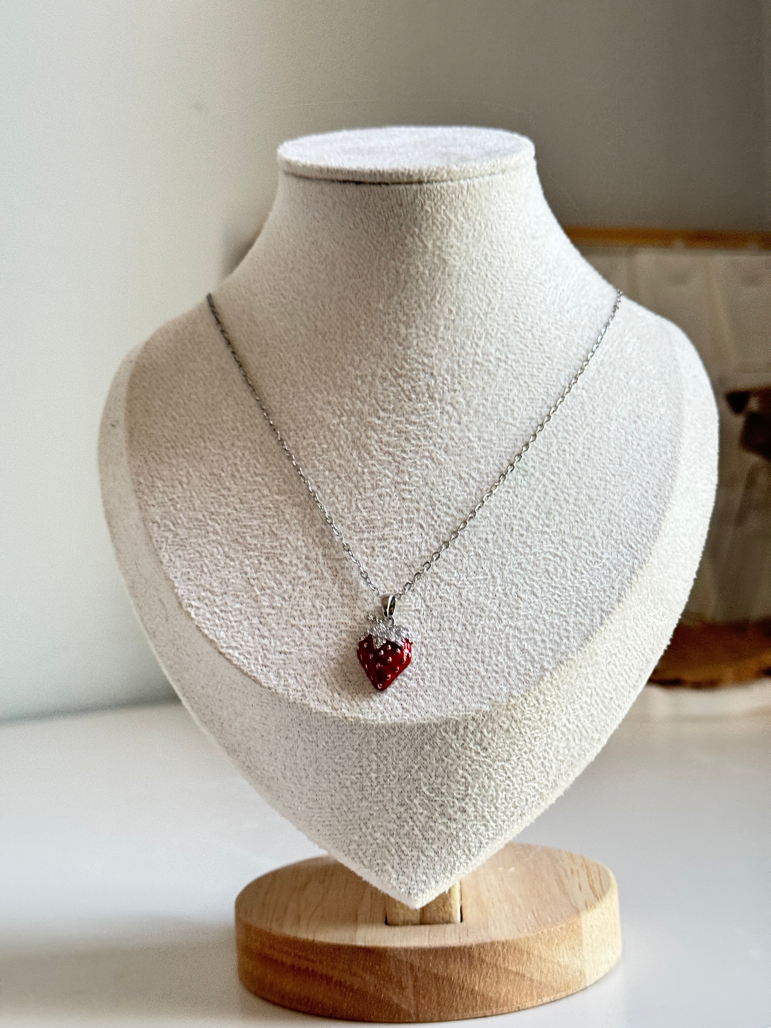 Strawberry Kiss Necklace 🍓