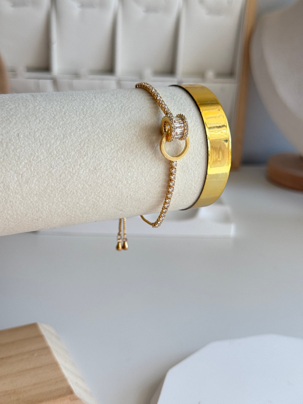 Minimalist Gold zircon Bracelet