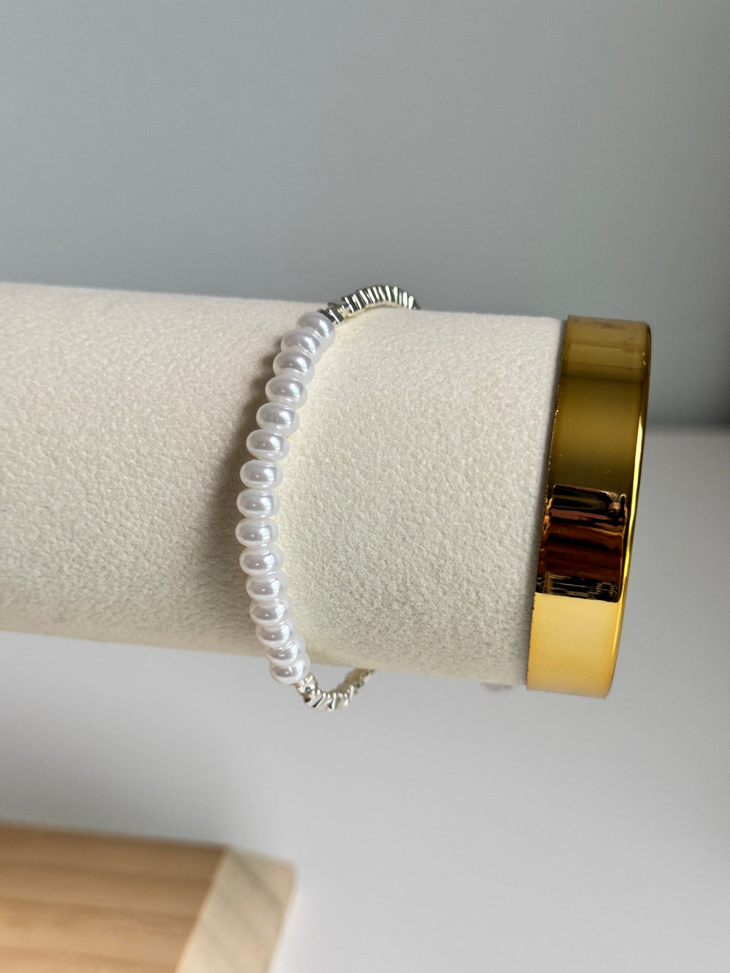 Luna Pearl Bracelet