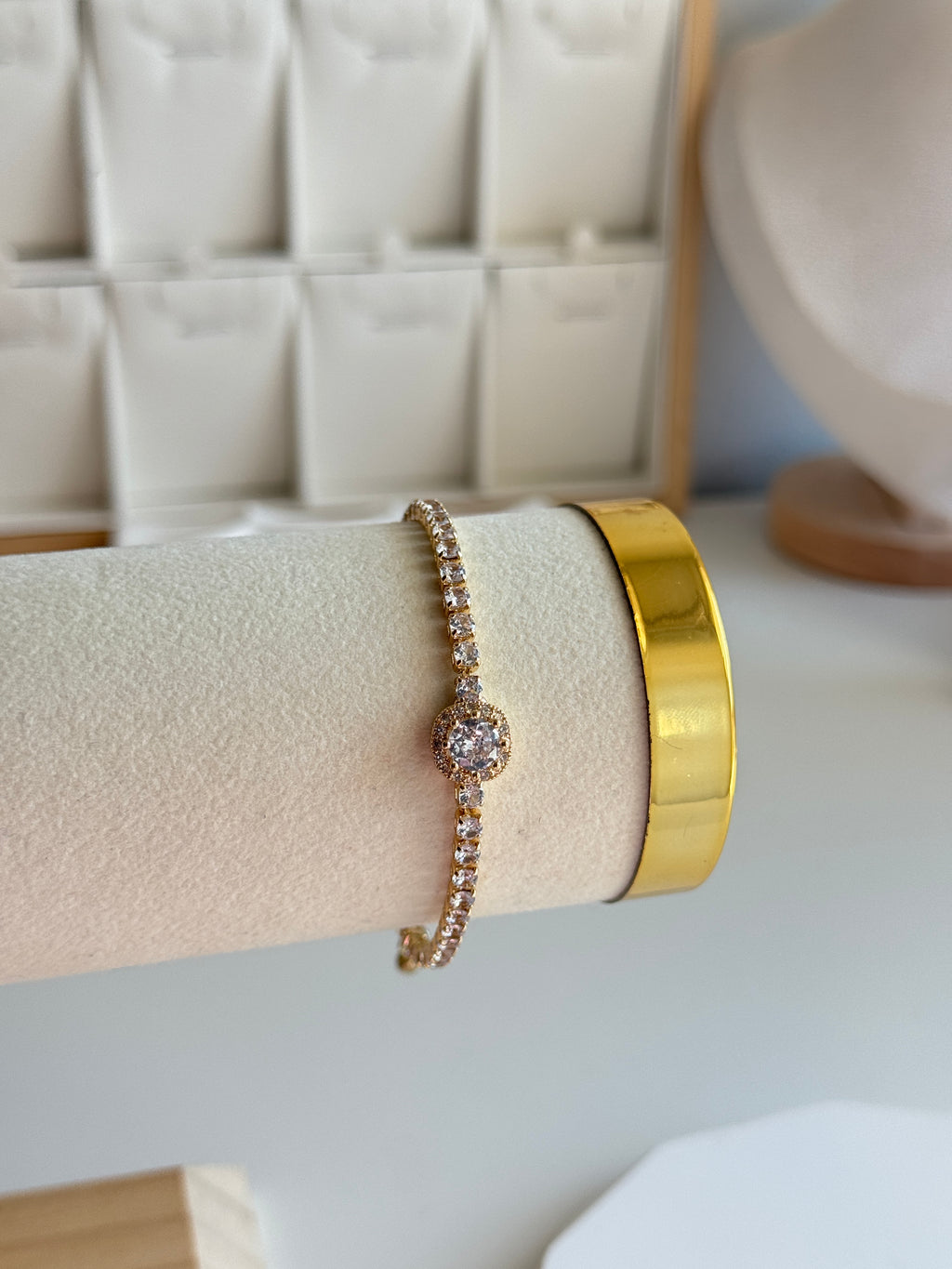 Gold crystal bracelet