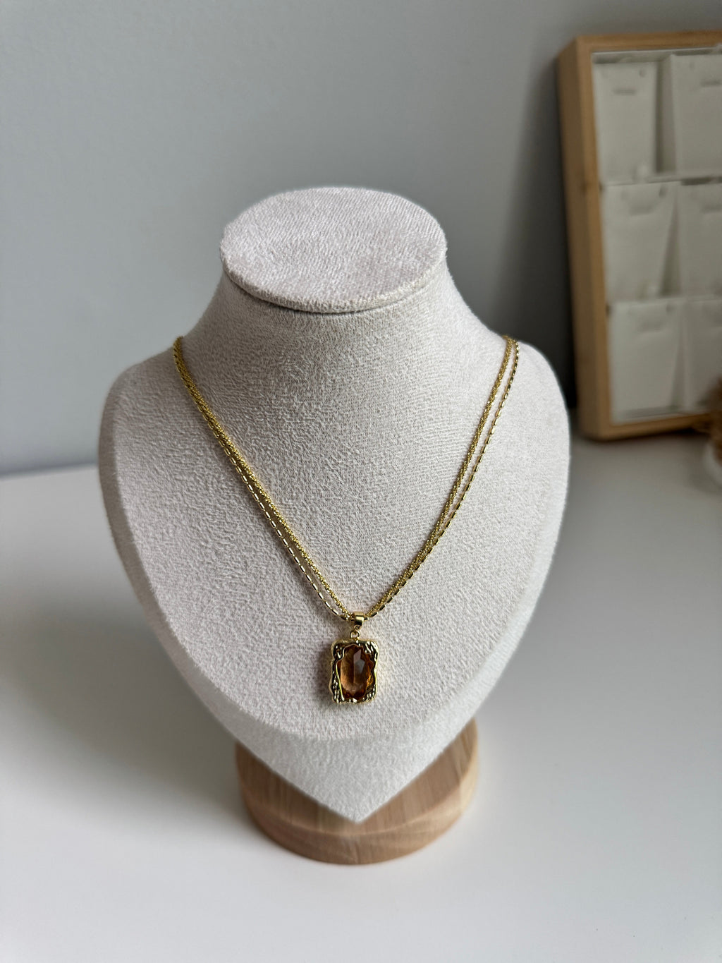 Amber Glow Pendant Necklace