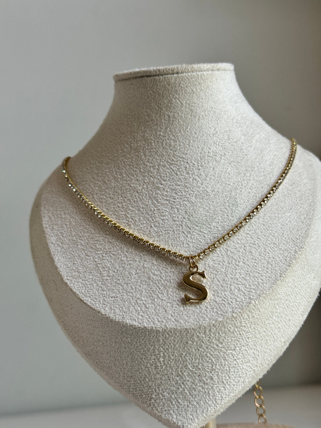 Initial Charm Necklace – S (Gold)