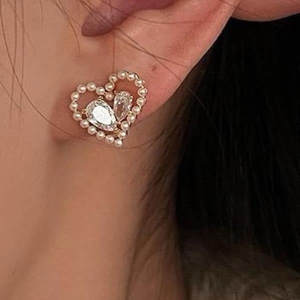 Pearl Heart Crystal Stud Earrings