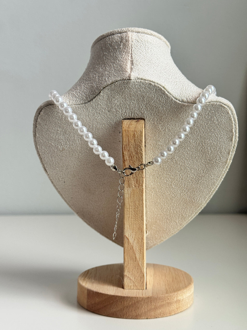 Pearl Bow Necklace