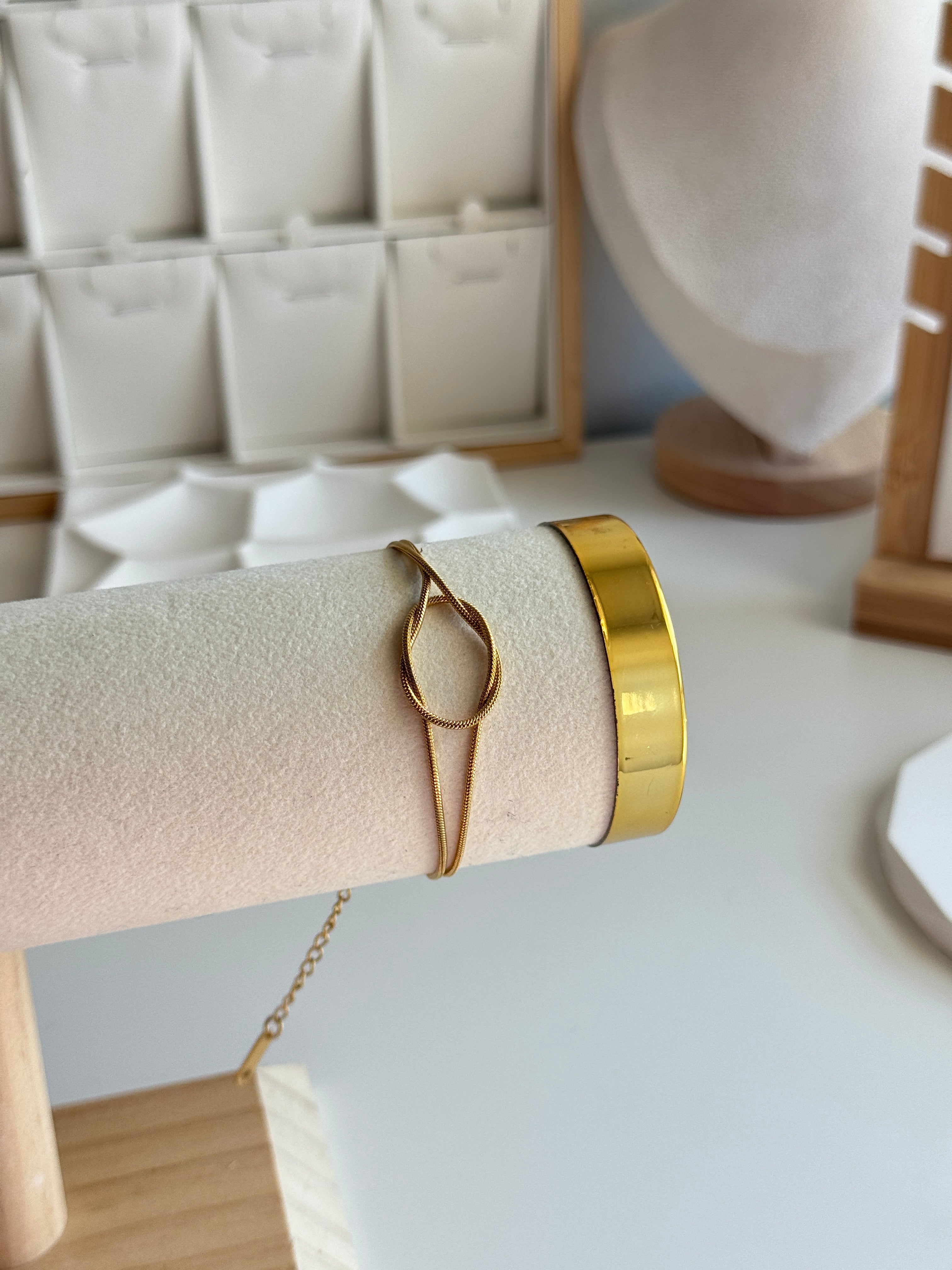 Knot Chain Bracelet
