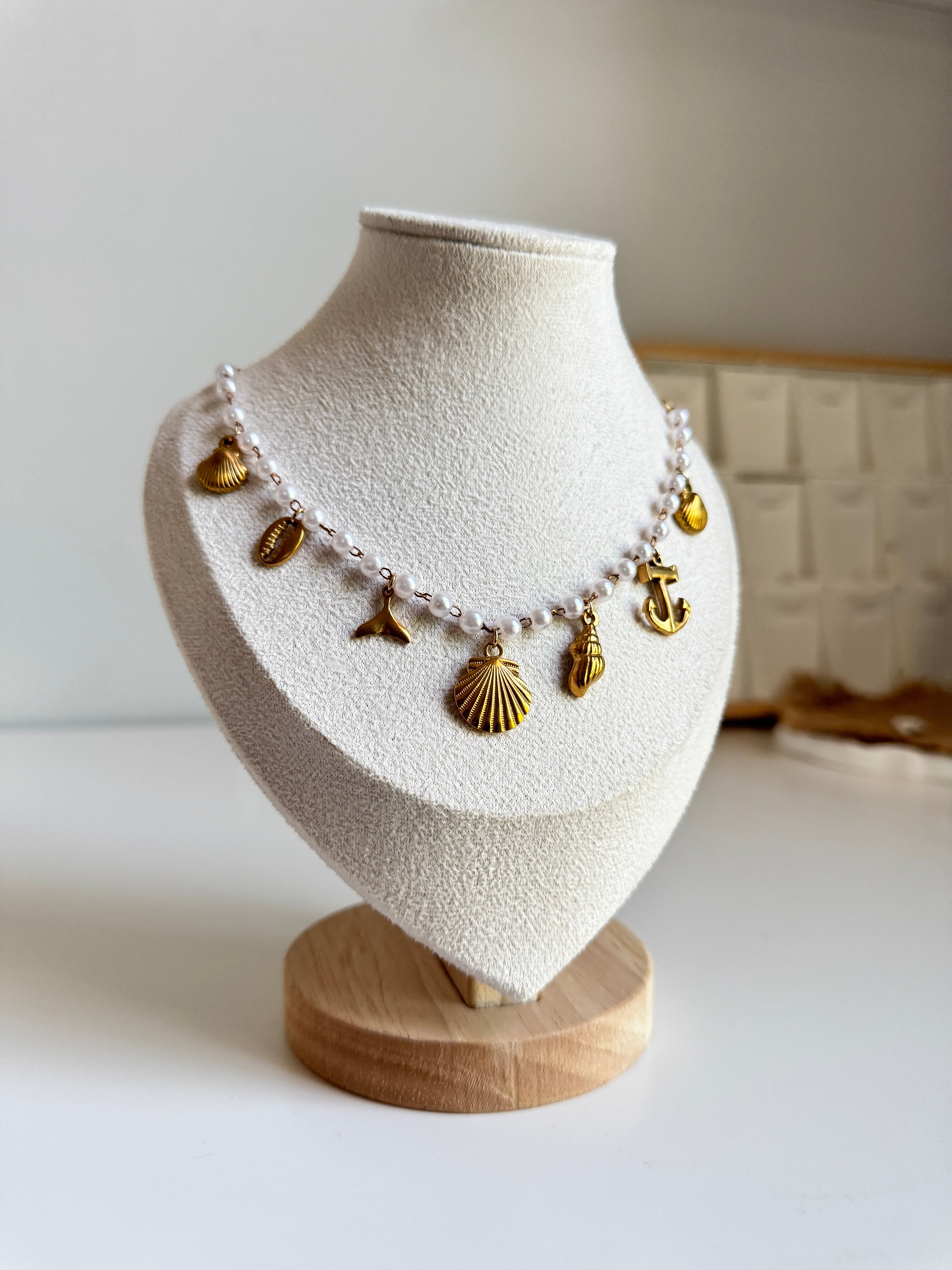 Coastal Pearl Charm Necklace – Gold
