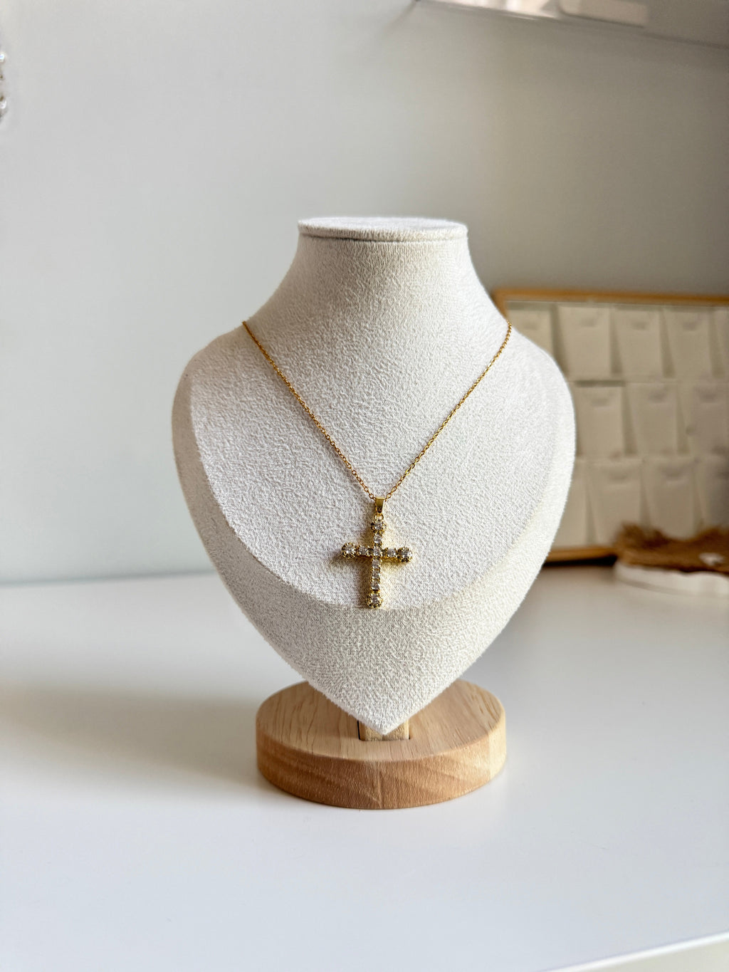 Faith Spark Cross Necklace – Gold