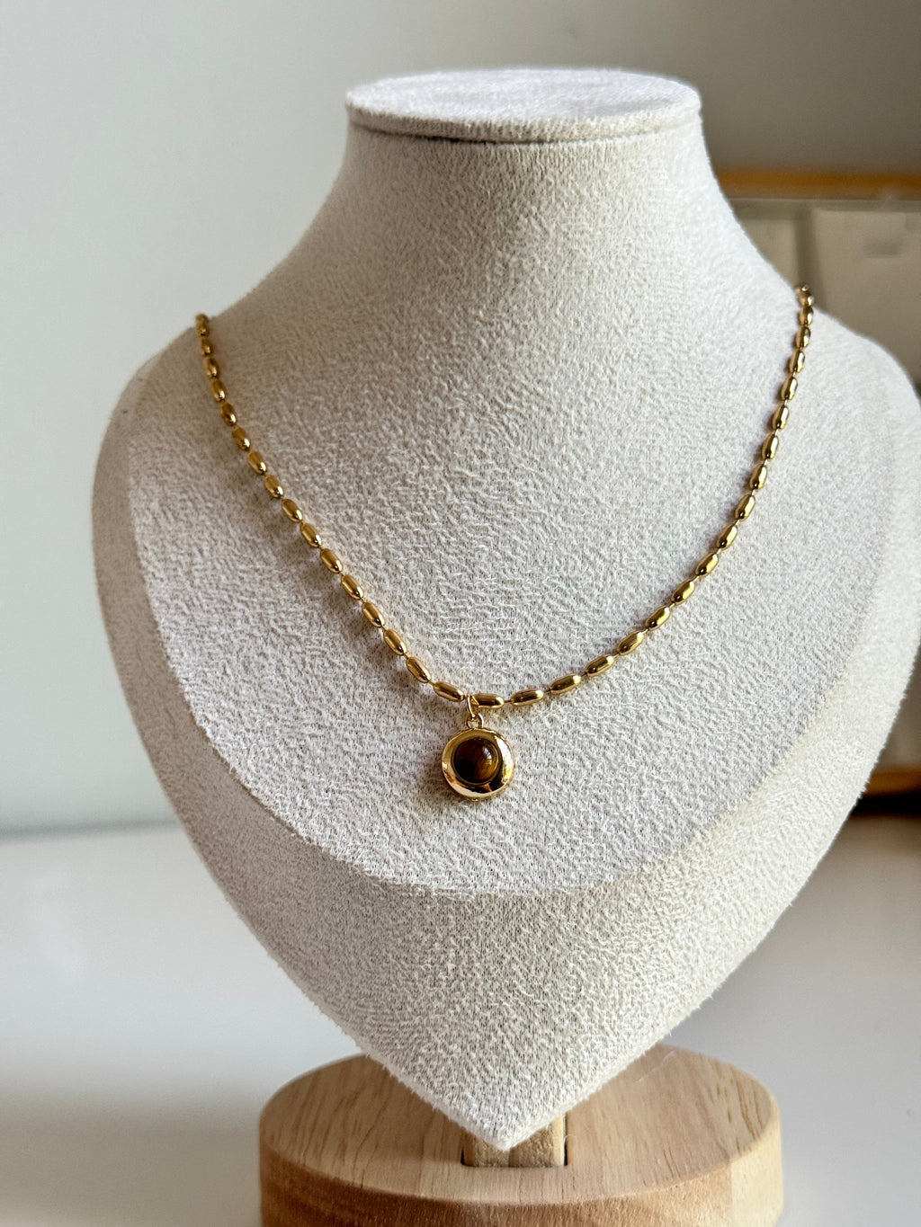 Midnight Luxe Pendant Necklace – Gold
