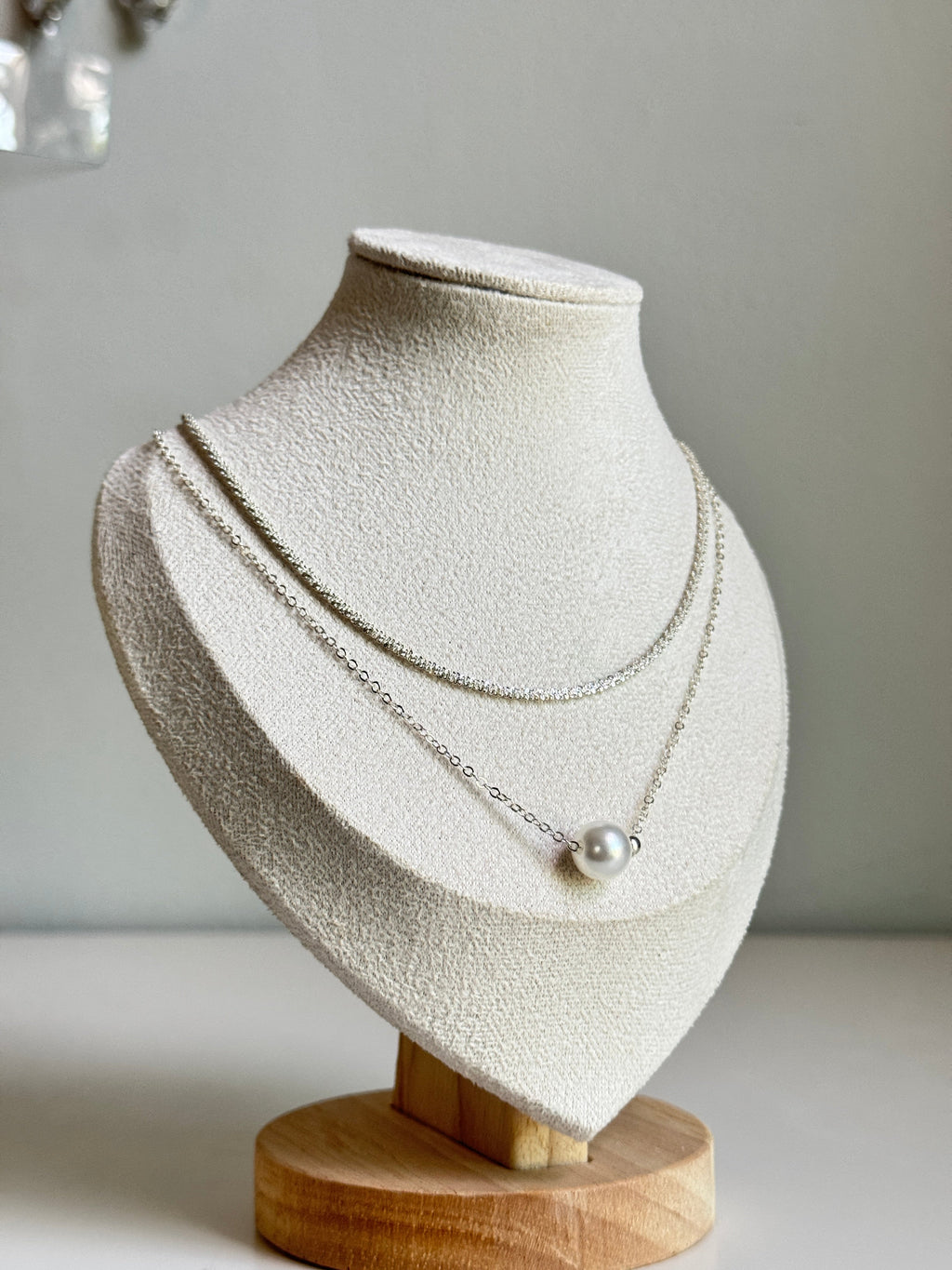 Pearl Glow Layered Necklace – Silver