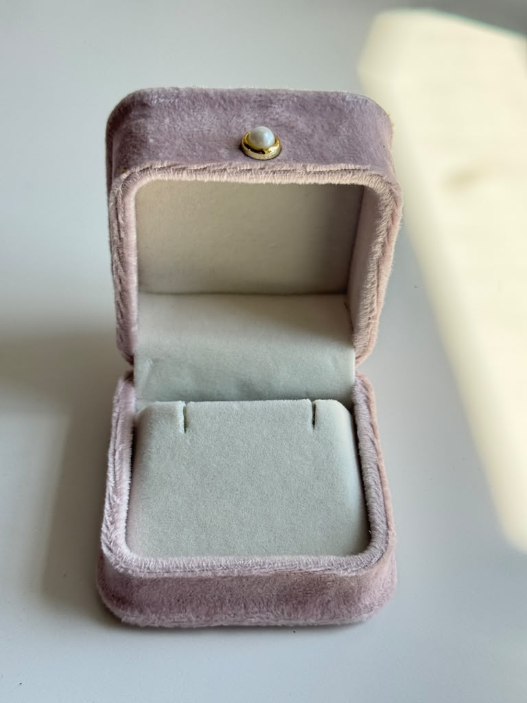 Pearl Velvet Jewelry Box