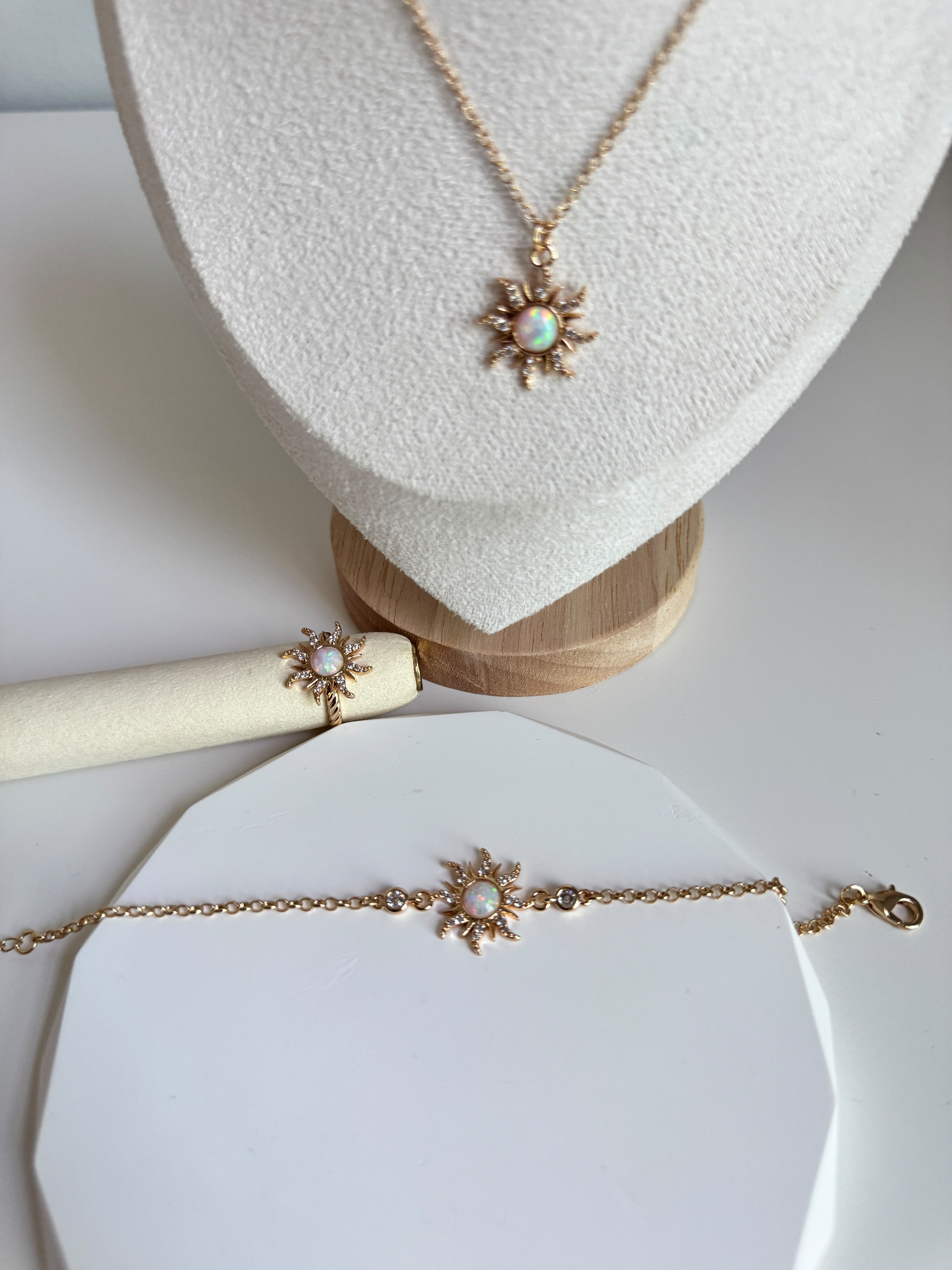 Dainty Gold Starburst Jewelry Set