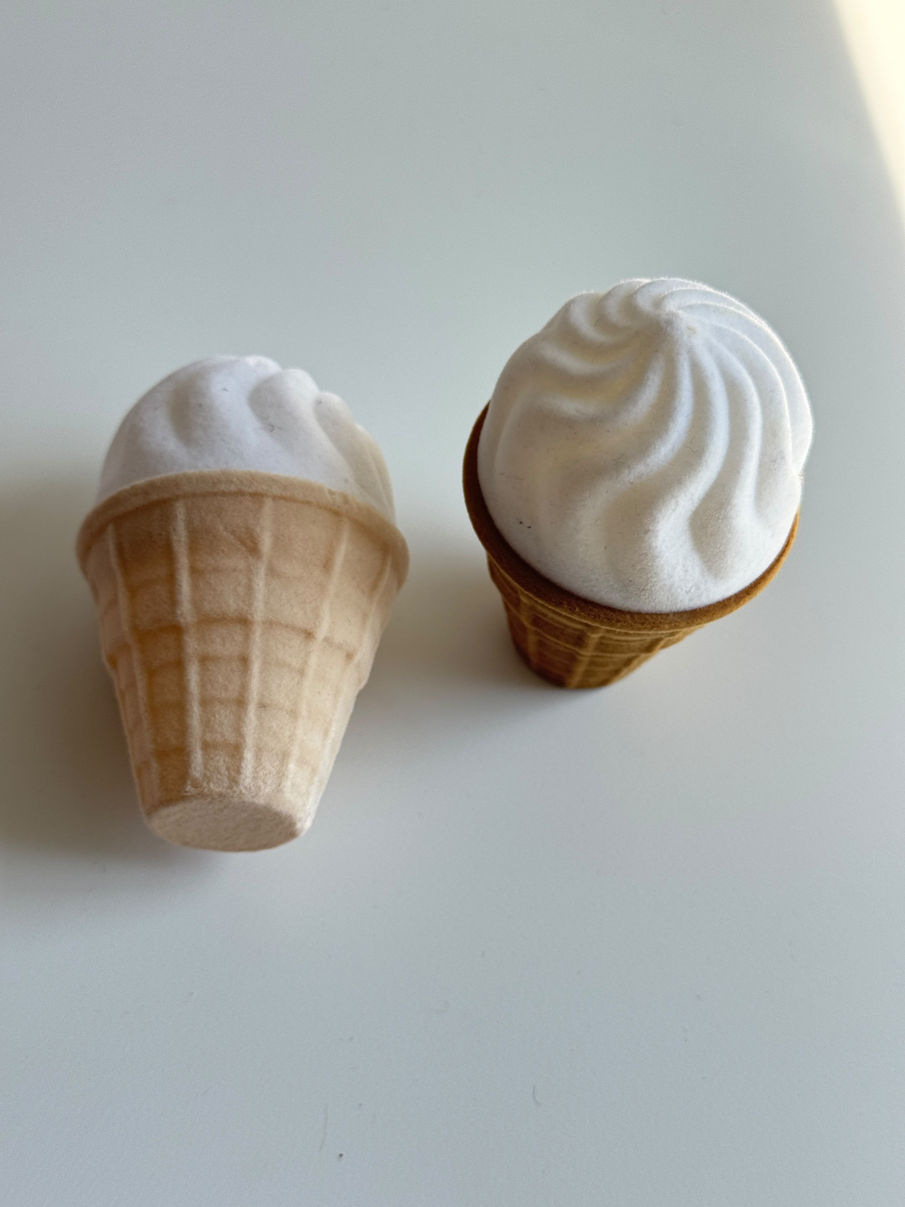 Ice-cream cone velvet jewelry Box