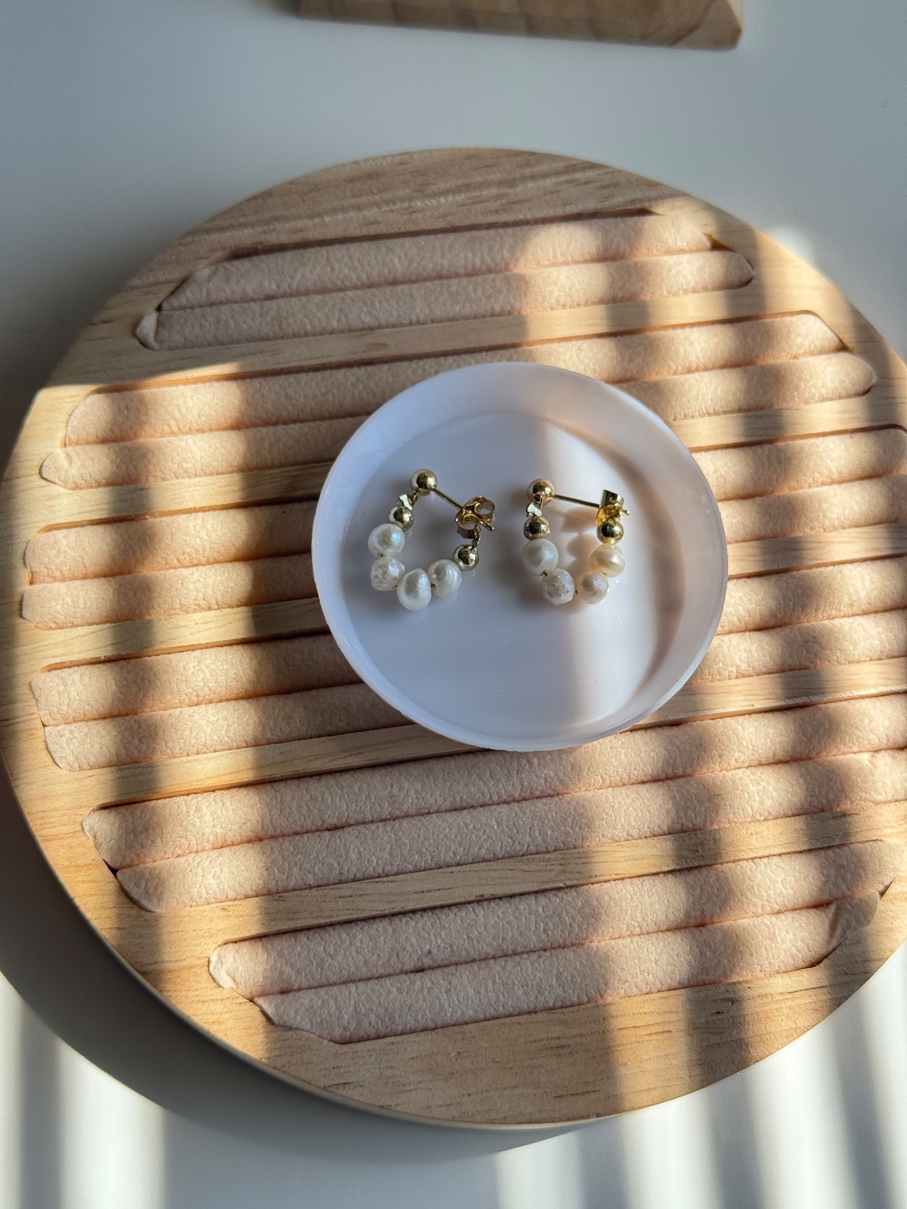 Gold pearl Hoop Earrings